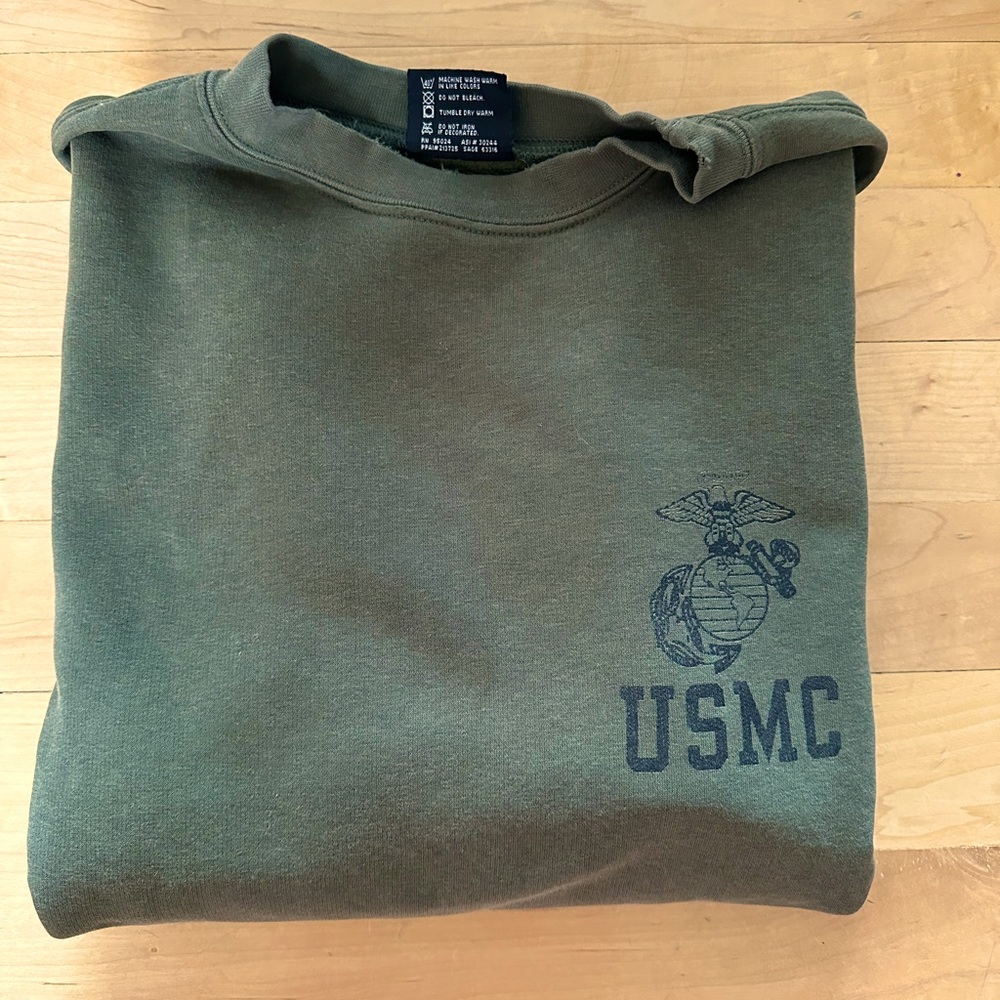 VINTAGE CREWNECK SWEATSHIRT. USMC